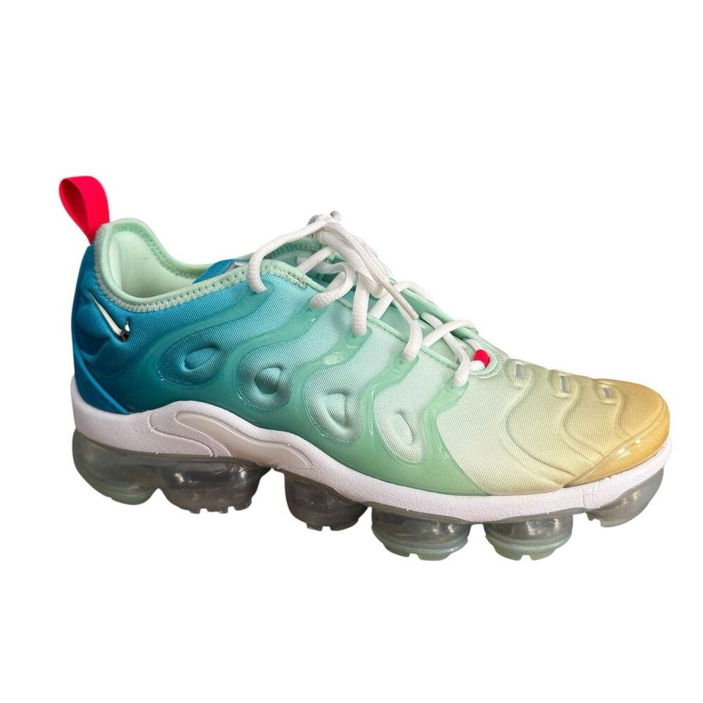 Nike W Air Vapormax Plus‎ Mint Foam/Metallic Silver Womens US 8.5 DQ7651-300